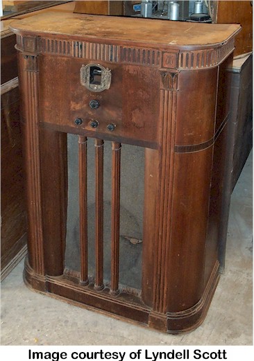 Old Philco Radio