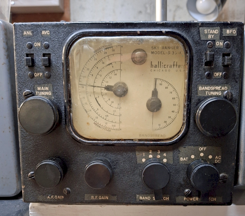 Hallicrafters S-39 