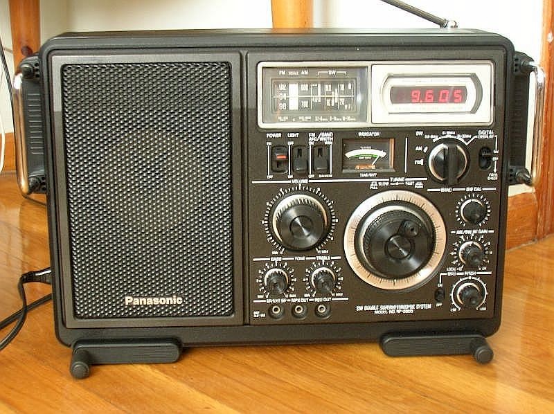 Radio Attic's Archives - Panasonic RF-2800 Manufactured in Japan